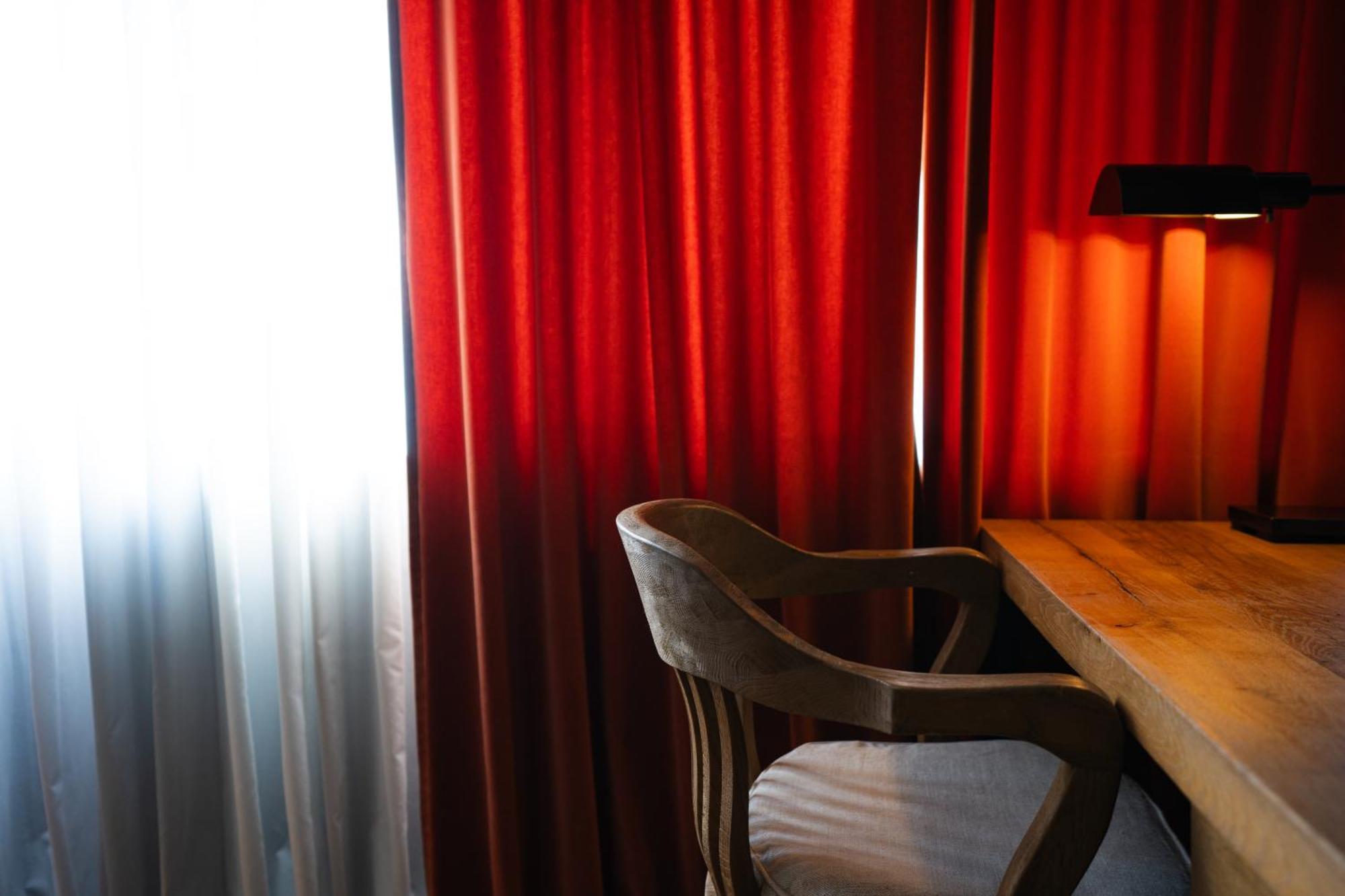 Rooms Hotel Tbilisi Exteriér fotografie Curtain
