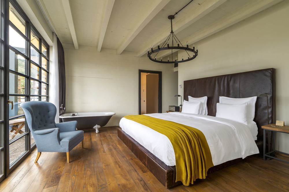 Rooms Hotel Tbilisi Exteriér fotografie A room at the hotel