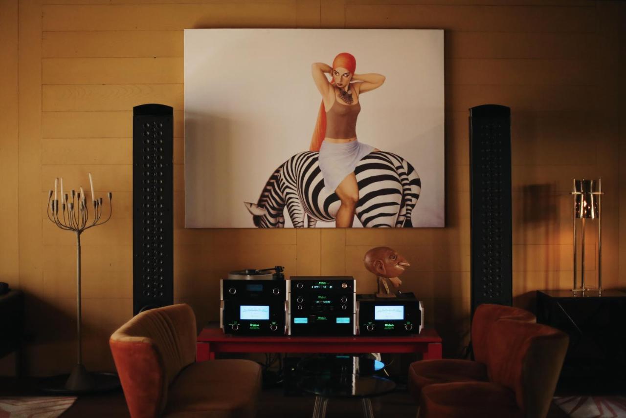 Rooms Hotel Tbilisi Exteriér fotografie A high-end audio system
